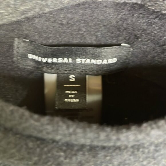 Universal Standard reversible, double faced luxe wool coat - Picture 9 of 16